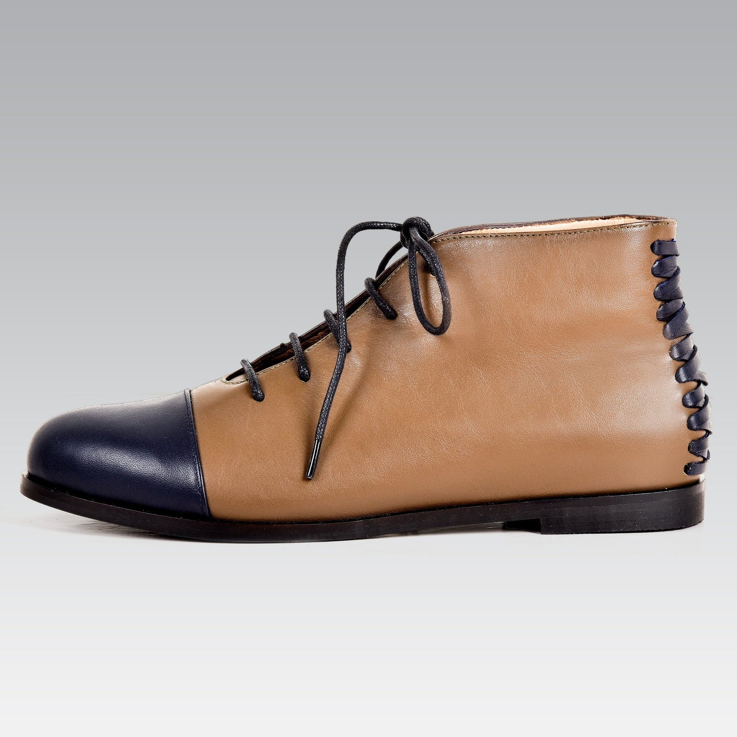 Dar Ankle Boot | Greige & Navy Calfskin Leather